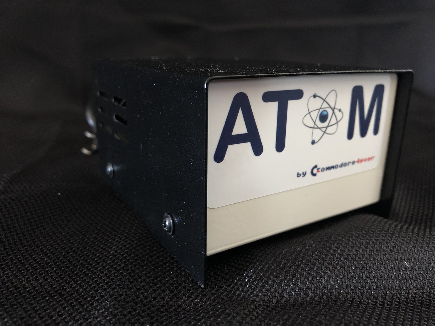 COMMODORE 64/Vic-20 Power Supply the ATOM