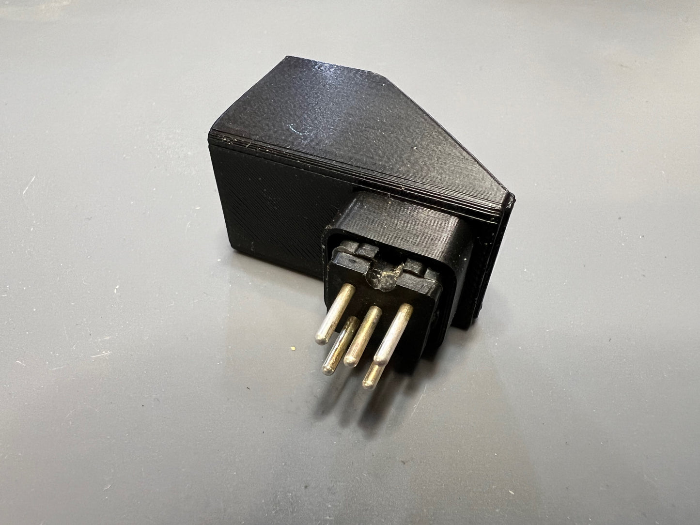 90 degree Power Supply Adapter Commodore64/128